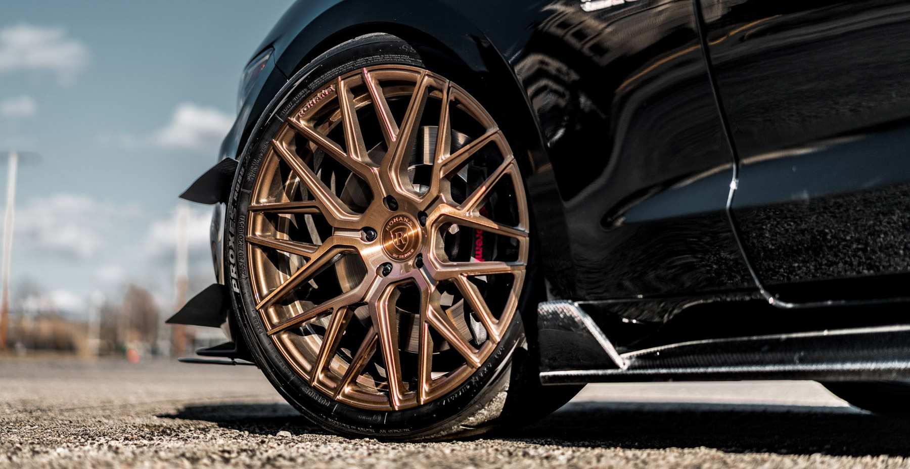 Black Ford Mustang x Rohana RFX10 Wheels (Finished in Brushed Bronze)